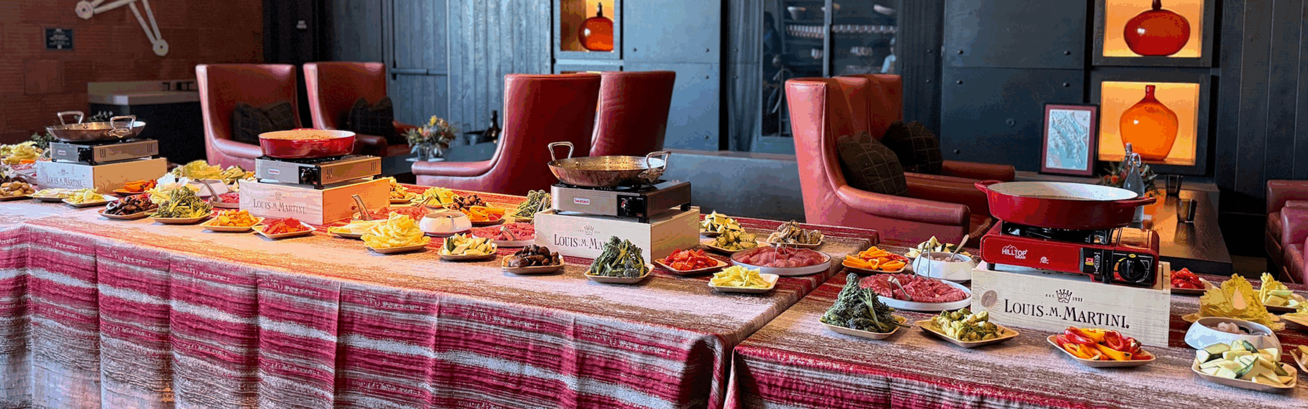 Bagnua Cauda across a long table