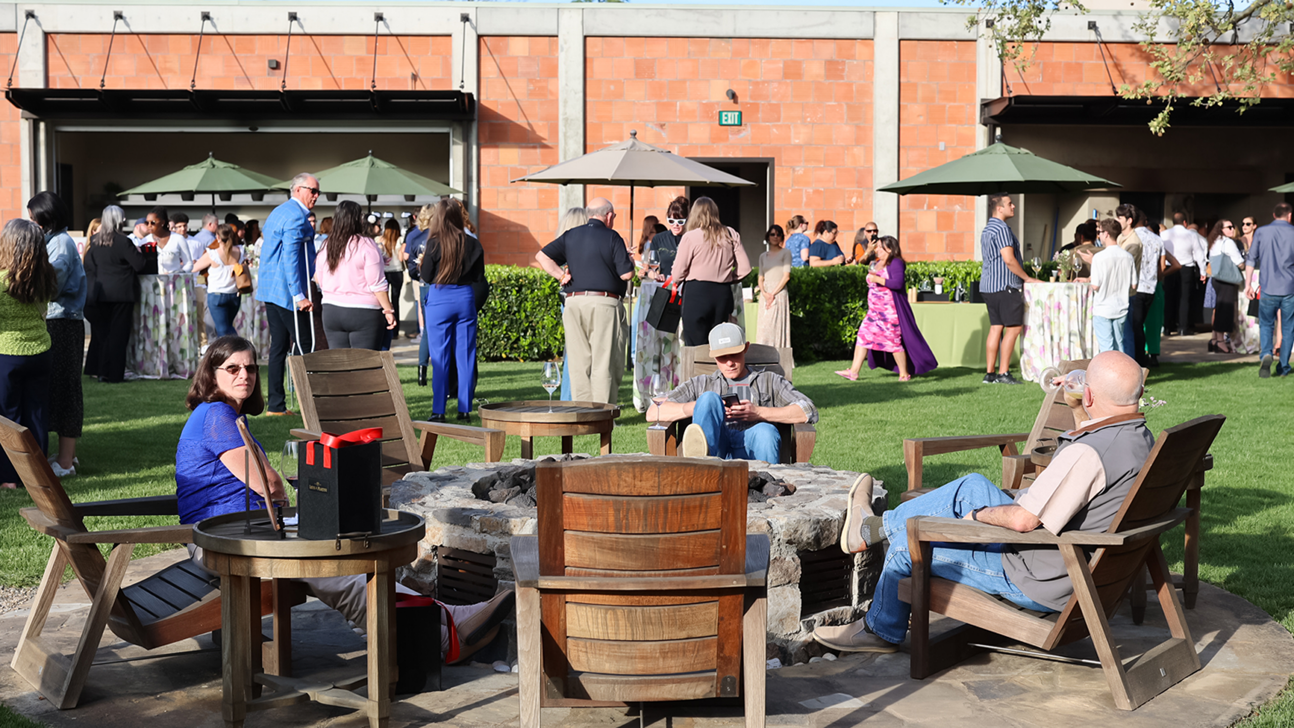 louis m. martini winery outdoor event